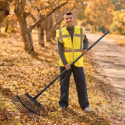 râteau-à-feuilles homme journée automne feuille jaunes
